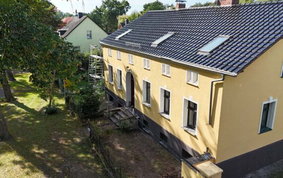 Bauernhaus Straßenseite