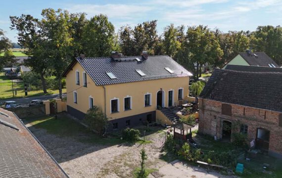 Luftaufnahme mit Hofblick