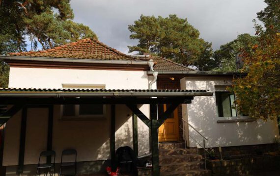 Eingangsbereich mit Terrasse