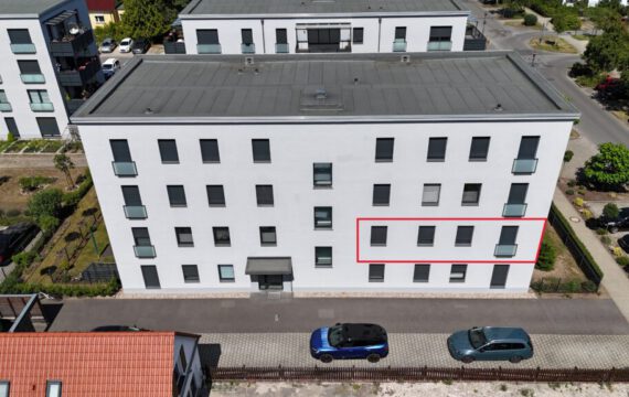 WE5 1.OG rechts Eingang WE5 1.OG rechts Eingang